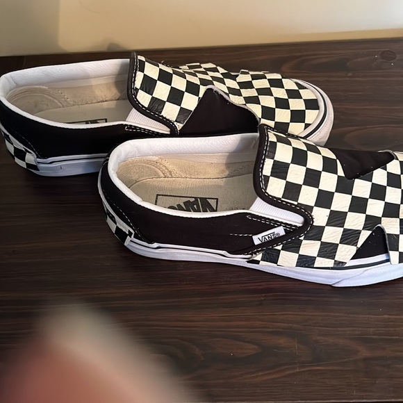 Vans - Picture 4 of 5